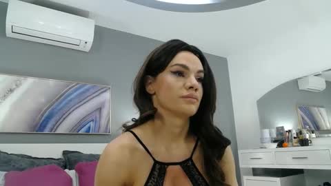 Sophie online show from January 6, 2025, 5:38 pm