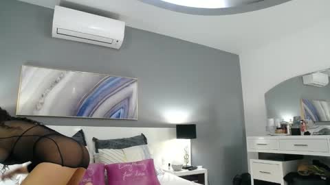 Sophie online show from February 27, 2025, 5:47 pm