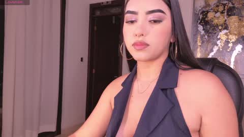 Sophie online show from June 7, 2026, 4:16 am