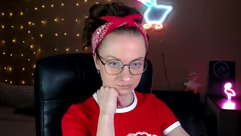 Snapshot of sophieleroux chatting on April 30, 2026, 8:57 pm sophieleroux online show from April 30, 2026, 8:57 pm