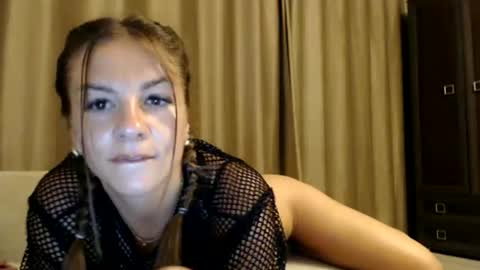 Snapshot of sophieluxe chatting on June 25, 2026, 8:24 pm sophieluxe online show from June 25, 2026, 8:24 pm