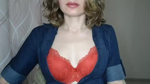 Snapshot of sophiemisss chatting on May 12, 2026, 7:16 am Sophiemisss online show from May 12, 2026, 7:16 am