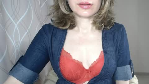 Snapshot of sophiemisss chatting on May 24, 2026, 6:07 am Sophiemisss online show from May 24, 2026, 6:07 am