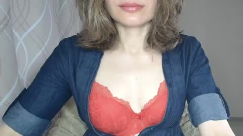 Snapshot of sophiemisss chatting on June 4, 2026, 6:08 am Sophiemisss online show from June 4, 2026, 6:08 am