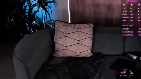 Sophie  Palmer online show from February 1, 2025, 7:13 pm