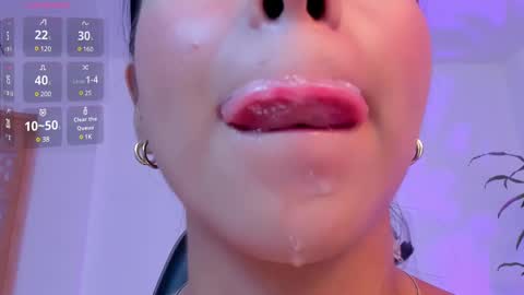 sophierooy online show from February 18, 2025, 6:04 pm