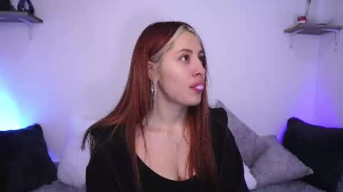 Sophiie online show from September 20, 2025, 12:17 pm