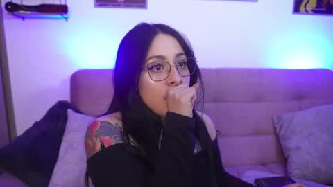 Sophiie online show from May 22, 2026, 3:24 am