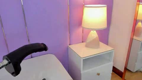 Sophy online show from November 25, 2025, 11:54 am