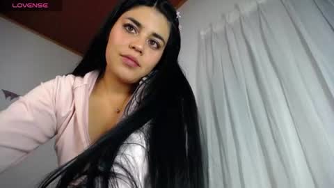 Snapshot of sopphy_white chatting on June 14, 2026, 6:04 am Sophy online show from June 14, 2026, 6:04 am