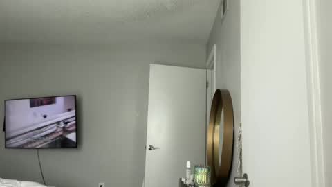 soprettyithurts69 online show from March 8, 2025, 6:16 pm