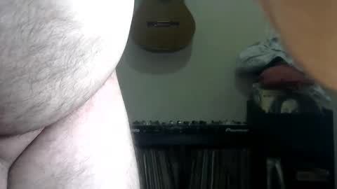 Snapshot of sorollrosa chatting on June 10, 2026, 3:44 pm Metronomism online show from June 10, 2026, 3:44 pm