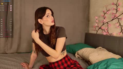 Snapshot of soshyemmyyy chatting on November 10, 2025, 7:57 pm Emmy online show from November 10, 2025, 7:57 pm