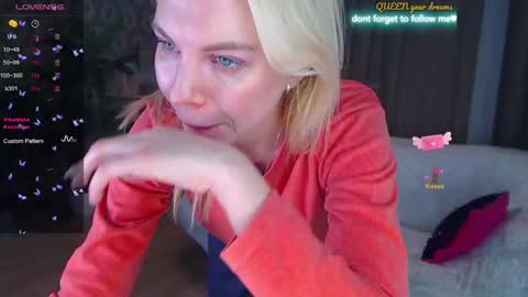 Lisa online show from December 18, 2025, 3:34 am