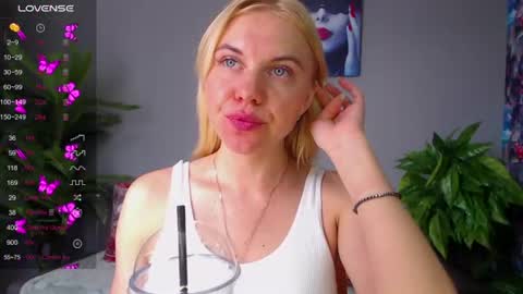 Lisa online show from August 3, 2026, 4:00 am