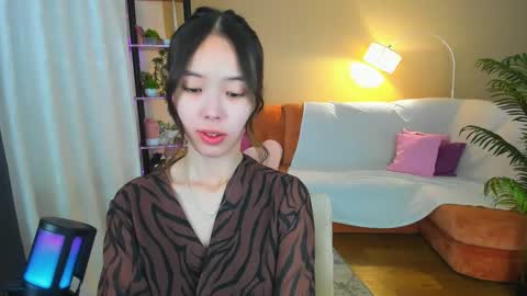 soulharmoonyy online show from September 18, 2025, 1:02 pm