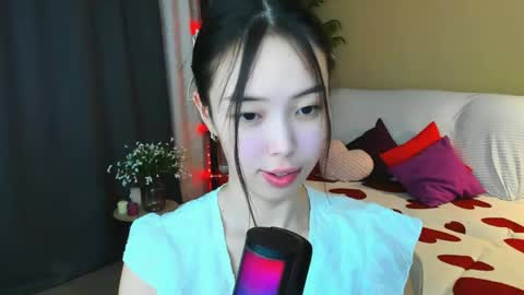 soulharmoonyy online show from April 18, 2026, 7:07 pm