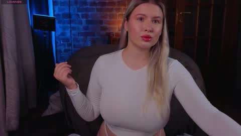 soulmeinme online show from November 12, 2025, 8:48 am