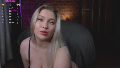 soulmeinme online show from November 14, 2025, 8:07 pm