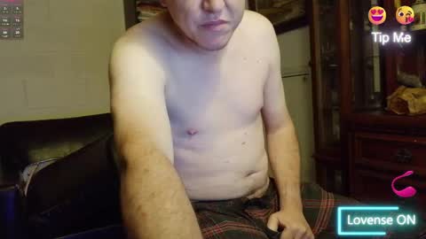 Snapshot of southernblueyes chatting on May 4, 2026, 3:30 pm Southernblueyes online show from May 4, 2026, 3:30 pm