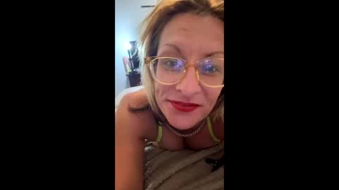 Southern MILF online show from May 27, 2026, 3:58 am