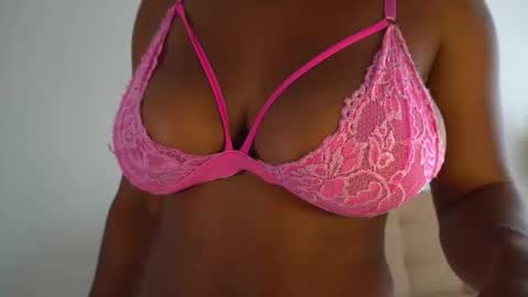 sow_fitt online show from November 19, 2025, 12:38 pm