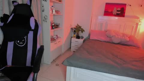 Lili online show from September 29, 2025, 11:31 pm