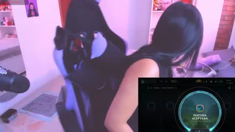 Lili online show from June 22, 2026, 3:31 pm