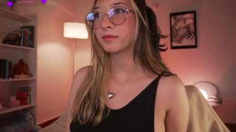 Irisita online show from April 16, 2026, 9:50 pm