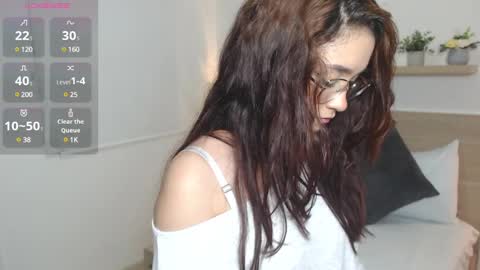 M A R I A N A online show from February 9, 2025, 2:28 am