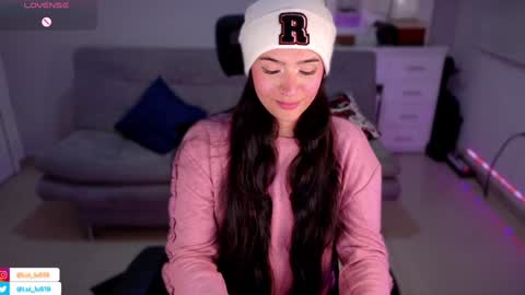 Luisa    online show from February 26, 2025, 1:11 am