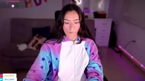 Luisa    online show from March 8, 2025, 2:34 am