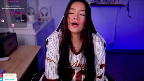 Luisa    online show from September 17, 2025, 10:44 pm