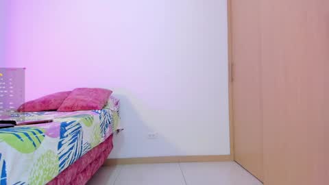 Instagram Soyamandaa  1 online show from January 29, 2025, 11:14 pm