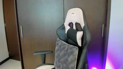 Snapshot of soycinthya_r chatting on June 27, 2026, 8:03 pm CINTHYA online show from June 27, 2026, 8:03 pm