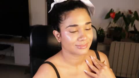 You want to talk to me more personal follow me in My Channel VIP  50 the discount       online show from October 15, 2025, 11:38 pm