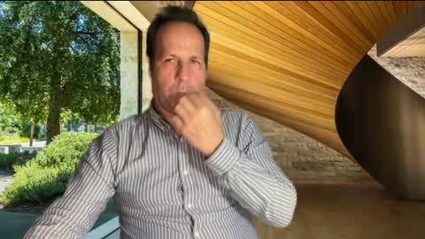 Snapshot of spa_eng chatting on May 4, 2026, 8:49 pm SPA ENG online show from May 4, 2026, 8:49 pm