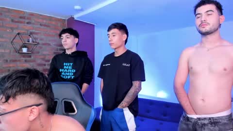 Gabo Lucas and Justin online show from April 20, 2026, 8:43 pm