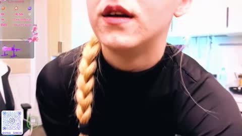 space danger online show from October 17, 2025, 10:01 pm