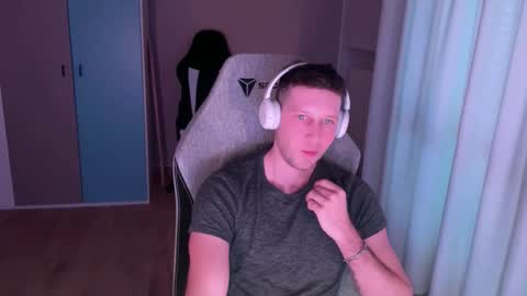 Snapshot of spaduzz chatting on March 8, 2026, 4:00 pm spaduzz online show from March 8, 2026, 4:00 pm