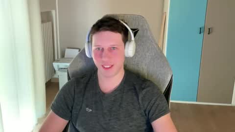 Snapshot of spaduzz chatting on April 11, 2026, 1:26 pm spaduzz online show from April 11, 2026, 1:26 pm