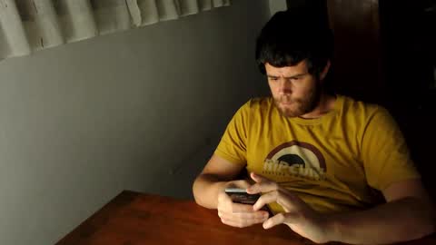 spanish online show from March 3, 2025, 9:26 pm