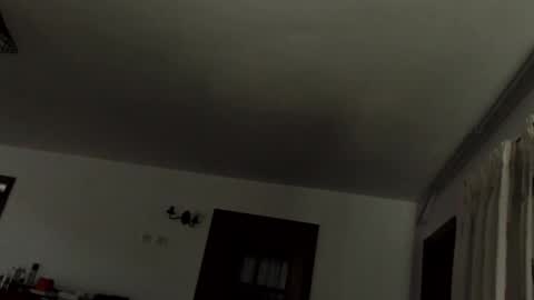 spanish online show from March 5, 2025, 6:34 pm