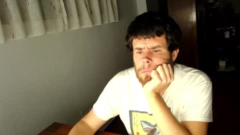 spanish online show from March 8, 2025, 12:11 am