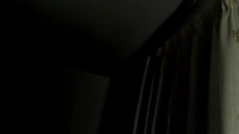 spanish online show from March 8, 2025, 7:20 pm