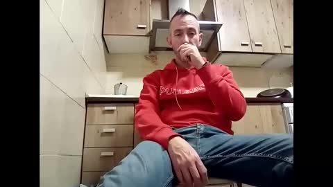 Manu  online show from September 15, 2025, 8:14 am