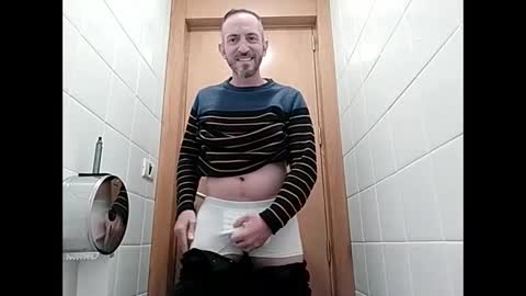 Manu  online show from September 25, 2025, 10:52 am