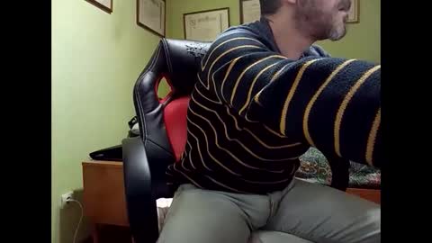 Manu  online show from March 5, 2026, 5:42 pm