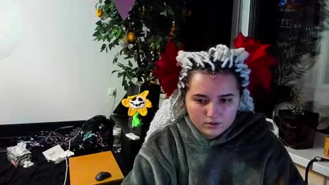 Evgenia online show from January 3, 2025, 1:48 am