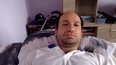 Snaiky online show from May 12, 2026, 8:55 am